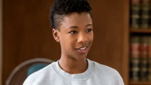 oldugune-üzüldüğümüz-dizi-karakterleri-poussey